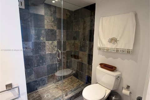Apartment in Miami Beach, Florida 2 bedrooms № 1950115 - photo 14
