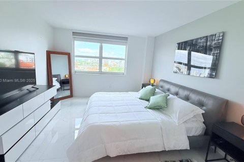 Apartment in Miami Beach, Florida 2 bedrooms № 1950115 - photo 8