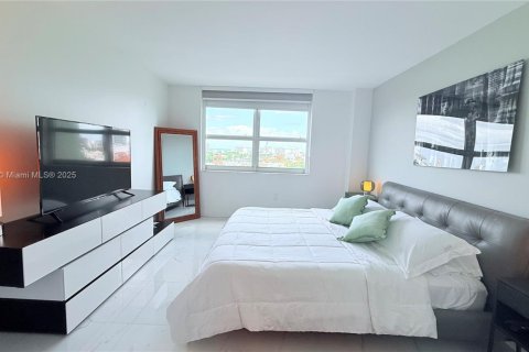 Apartment in Miami Beach, Florida 2 bedrooms № 1950115 - photo 4