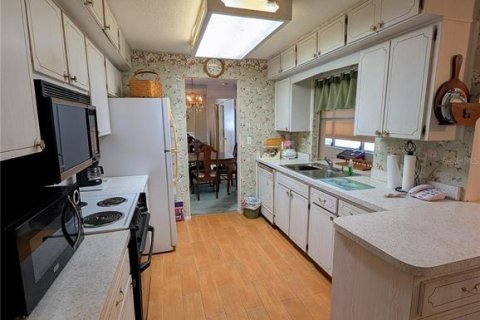 Купить виллу или дом в Пинеллас-Парк, Флорида 5 комнат, 156.26м2, № 2141909 - фото 15