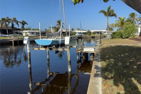 Casa en alquiler en Punta Gorda, Florida, 2 dormitorios, 146.32 m2 № 1602242 - foto 17