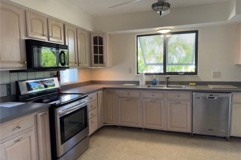 Casa en alquiler en Punta Gorda, Florida, 2 dormitorios, 146.32 m2 № 1602242 - foto 2