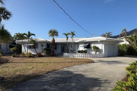 Casa en alquiler en Punta Gorda, Florida, 2 dormitorios, 146.32 m2 № 1602242 - foto 1