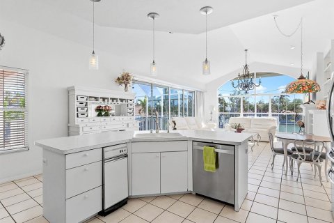 Casa en venta en Sarasota, Florida, 3 dormitorios, 273.41 m2 № 1723055 - foto 14