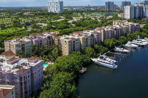 Copropriété à vendre à Aventura, Floride: 2 chambres, 102.19 m2 № 2255375 - photo 29