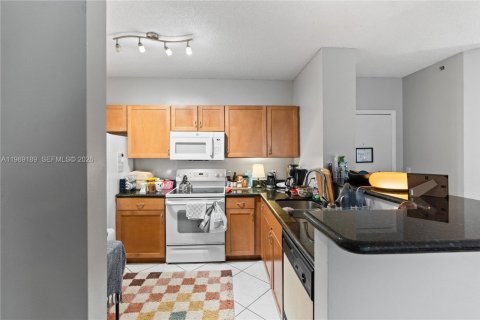 Copropriété à vendre à Aventura, Floride: 2 chambres, 102.19 m2 № 2255375 - photo 14