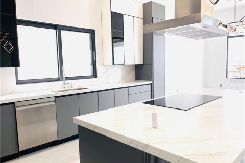 Купить виллу или дом в Дейтона-Бич, Флорида 15 комнат, 455.13м2, № 2404619 - фото 15