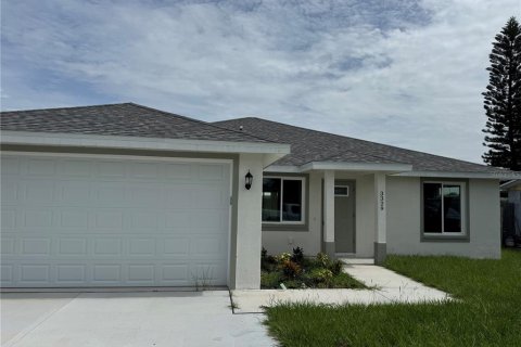House in Holiday, Florida 3 bedrooms, 106.09 sq.m. № 1819395 - photo 2
