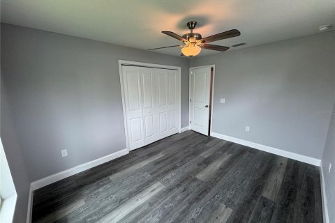 House in Holiday, Florida 3 bedrooms, 106.09 sq.m. № 1819395 - photo 11