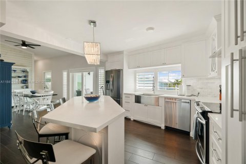 Купить виллу или дом в Ки-Ларго, Флорида 4 спальни, 188.13м2, № 1957885 - фото 6