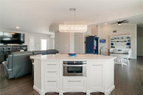 Купить виллу или дом в Ки-Ларго, Флорида 4 спальни, 188.13м2, № 1957885 - фото 5