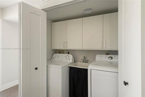 Купить виллу или дом в Ки-Ларго, Флорида 4 спальни, 188.13м2, № 1957885 - фото 16