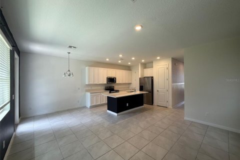 Adosado en alquiler en Davenport, Florida, 3 dormitorios, 152.36 m2 № 1903277 - foto 4
