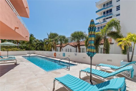 Купить кондоминиум в Майами-Бич, Флорида 1 спальня, 67.17м2, № 2057881 - фото 17