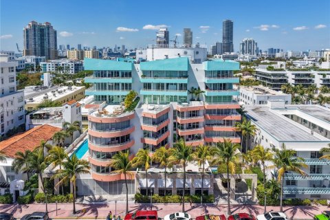 Кондоминиум с 1 спальней в Майами-Бич, Флорида № 2057881