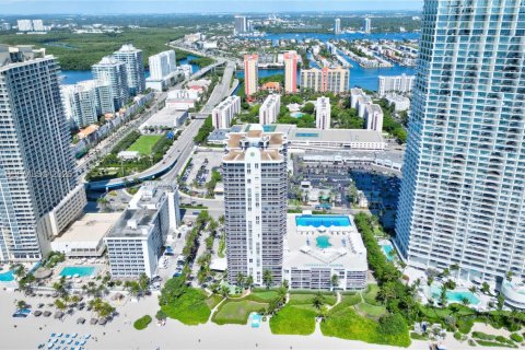 Снять в аренду кондоминиум в Санни-Айлс-Бич, Флорида 3 спальни, 169.08м2, № 2004506 - фото 6