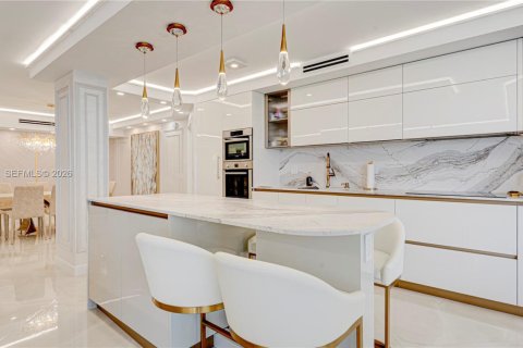 Снять в аренду кондоминиум в Санни-Айлс-Бич, Флорида 3 спальни, 169.08м2, № 2004506 - фото 15