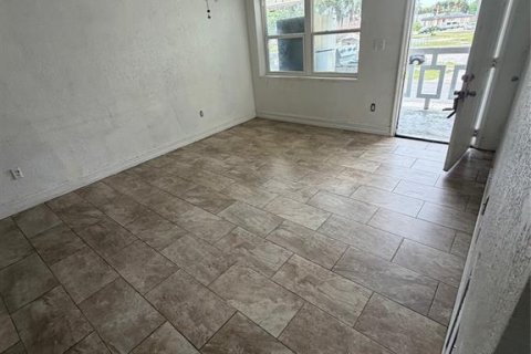 Immobilier commercial à vendre à Titusville, Floride: 8 chambres, 280.19 m2 № 2425411 - photo 8