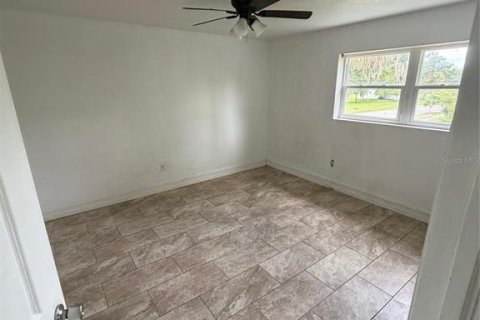 Immobilier commercial à vendre à Titusville, Floride: 8 chambres, 280.19 m2 № 2425411 - photo 7