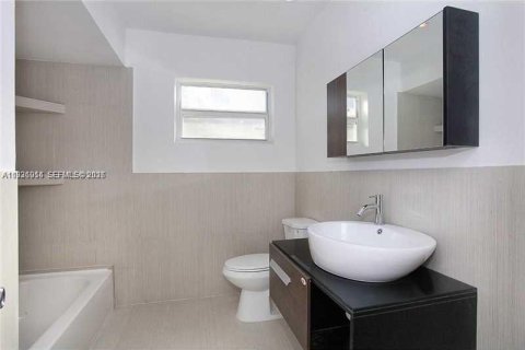 Apartment in Miami Beach, Florida 2 bedrooms, 102.19 sq.m. № 1995144 - photo 10