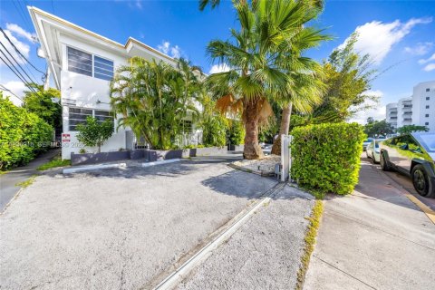 Apartment in Miami Beach, Florida 2 bedrooms, 102.19 sq.m. № 1995144 - photo 14