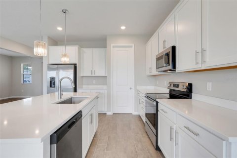 Casa en alquiler en Haines City, Florida, 4 dormitorios, 226.87 m2 № 1886159 - foto 19