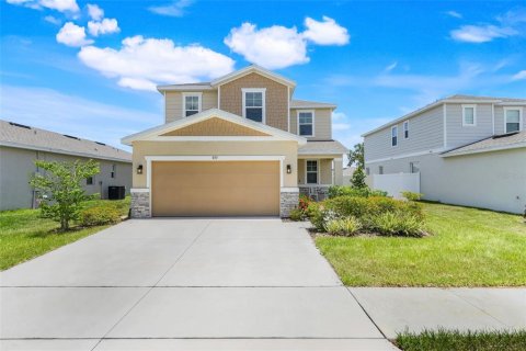 Villa ou maison à louer à Haines City, Floride: 4 chambres, 226.87 m2 № 1886159 - photo 1