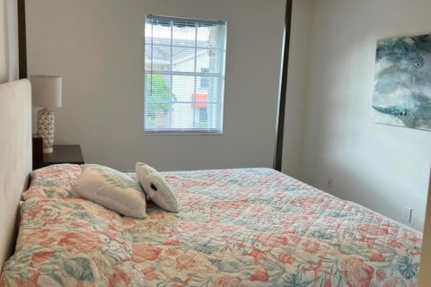 Condo in Hypoluxo, Florida, 2 bedrooms  № 2086816 - photo 12