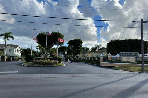 Condo in Hypoluxo, Florida, 2 bedrooms  № 2086816 - photo 24