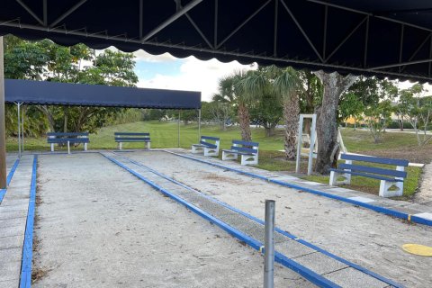Condo in Hypoluxo, Florida, 2 bedrooms  № 2086816 - photo 23