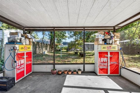 House in Tampa, Florida 3 bedrooms, 135.64 sq.m. № 2199318 - photo 17