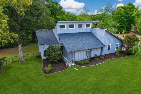 Casa en Gainesville, Florida 3 dormitorios, 194.82 m2 № 2356463