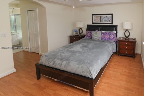 Touwnhouse à louer à Doral, Floride: 4 chambres, 175.4 m2 № 1935555 - photo 6