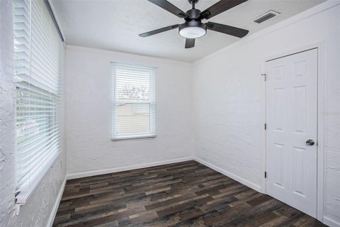 Commercial property in Brooksville, Florida 4 bedrooms, 123.1 sq.m. № 1569494 - photo 18
