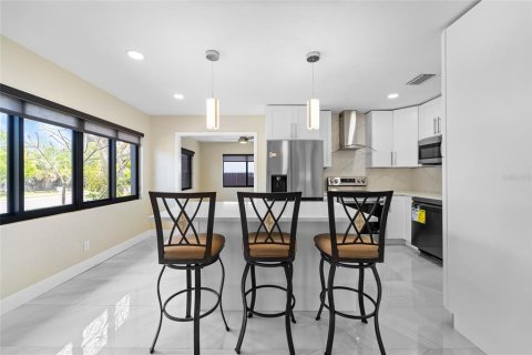 Villa ou maison à vendre à Saint Pete Beach, Floride: 4 chambres, 177.63 m2 № 1612719 - photo 7