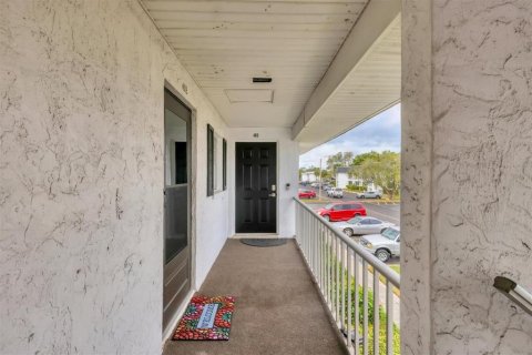 Condo in Bradenton, Florida, 1 bedroom  № 1565824 - photo 29