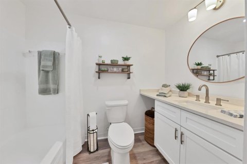 Condo in Bradenton, Florida, 1 bedroom  № 1565824 - photo 14