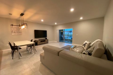 Touwnhouse à louer à Kissimmee, Floride: 3 chambres, 163.69 m2 № 2415371 - photo 5