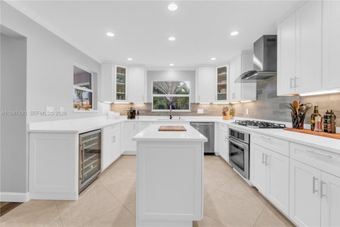 House in Pompano Beach, Florida 3 bedrooms, 154.68 sq.m. № 2003634 - photo 17