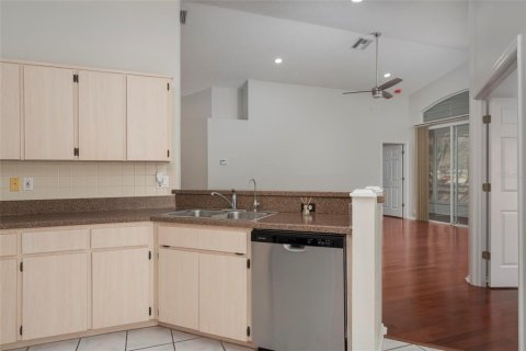 Villa ou maison à vendre à Tarpon Springs, Floride: 3 chambres, 132.01 m2 № 2341798 - photo 11