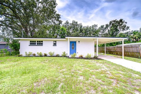 House in Tampa, Florida 2 bedrooms, 69.49 sq.m. № 1822427 - photo 1