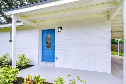 House in Tampa, Florida 2 bedrooms, 69.49 sq.m. № 1822427 - photo 3