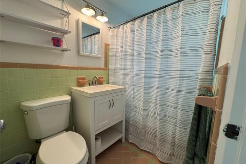 Condominio en alquiler en Saint Petersburg, Florida, 1 dormitorio, 48.77 m2 № 1901122 - foto 17