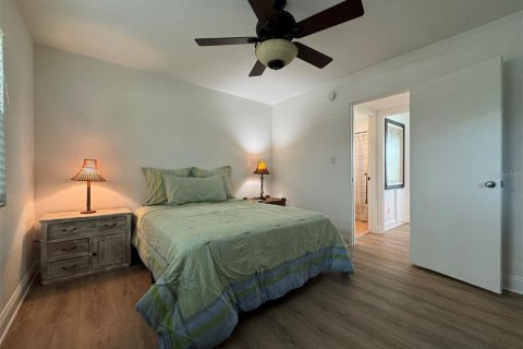 Condominio en alquiler en Saint Petersburg, Florida, 1 dormitorio, 48.77 m2 № 1901122 - foto 16