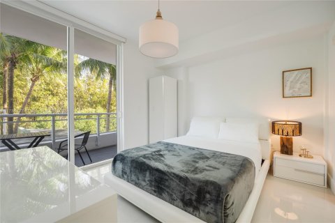 Condo in Miami Beach, Florida, 1 bedroom  № 1704296 - photo 9