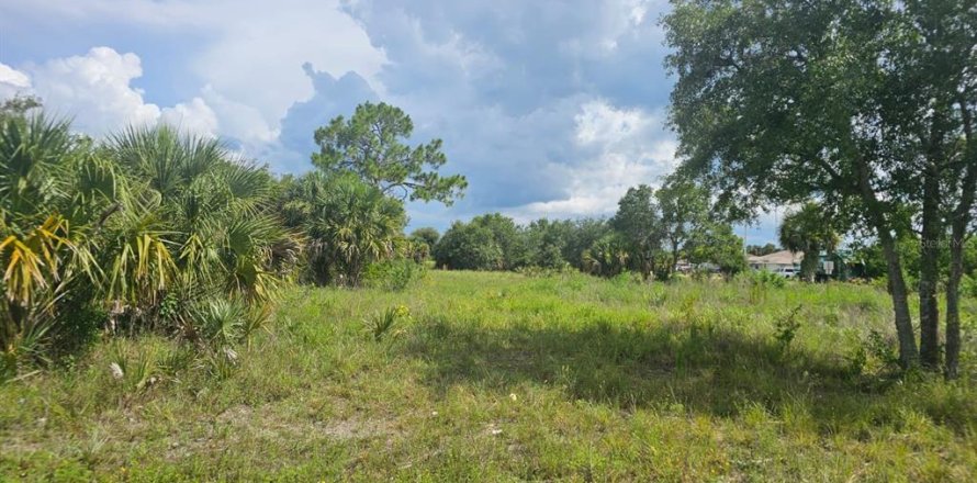 Terrain à Lehigh Acres, Floride № 2258256