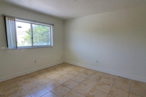 Copropriété à louer à Miami, Floride: 1 chambre, 55.37 m2 № 1943620 - photo 3
