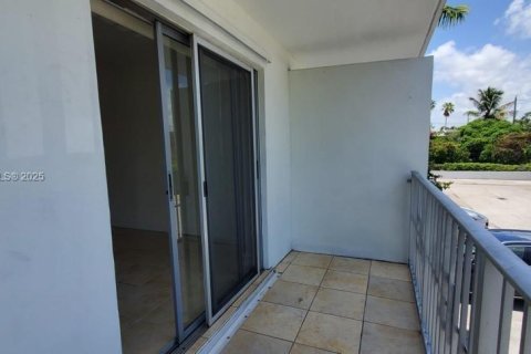 Copropriété à louer à Miami, Floride: 1 chambre, 55.37 m2 № 1943620 - photo 15