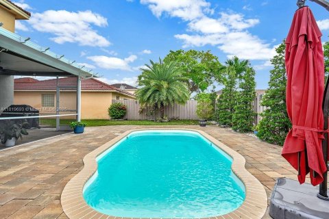 Villa ou maison à louer à Cutler Bay, Floride: 4 chambres, 191.47 m2 № 1780069 - photo 5