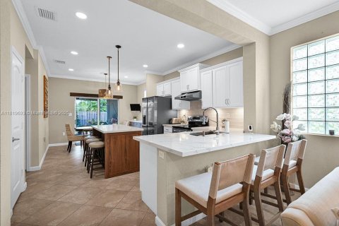 Villa ou maison à louer à Cutler Bay, Floride: 4 chambres, 191.47 m2 № 1780069 - photo 7